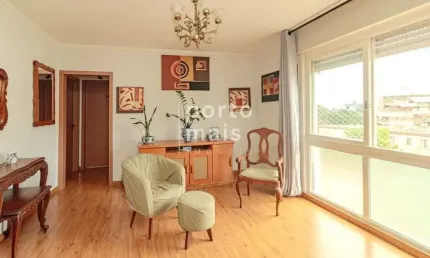 Apartamento com 2 quartos à venda na beco andaraí, 453, passo da areia, porto alegre por r$ 424.000