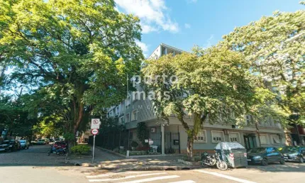 Apartamento com 3 quartos à venda na Avenida Nova York, 117, Auxiliadora, Porto Alegre por R$ 340.000