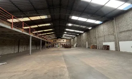 Galpão para Alugar com 1.250 m² no Jardim Piemonte, Betim-MG
