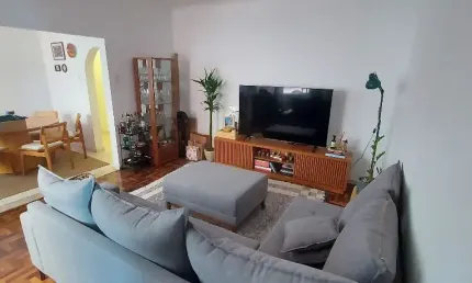 Apartamento no centro de florianópolis – amplo, arejado e com localização privilegiada!