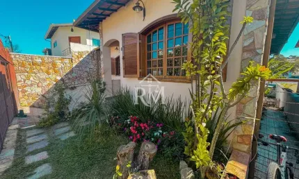 Casa com 3 quartos e 3 banheiros à venda, 256 m² no santa amélia - belo horizonte - mg