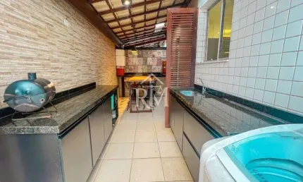 Área privativa com 3 quartos e elevador à venda no Planalto