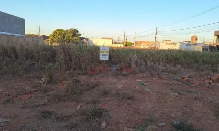 Terreno à venda na Loteamento Deville, Residencial Deville, Sinop por R$ 850.000