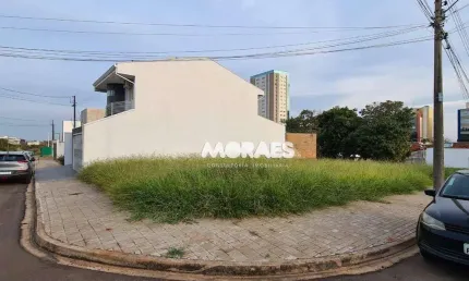 Terreno Comercial para estacionamento, para alugar, 242 m² por R$ 1.500/mês - Vila Aviação - Bauru/SP