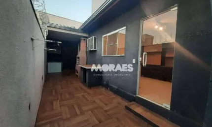 Casa com 3 quartos para alugar, 130 m² por R$ 2.500/mês - Jardim Solange - Bauru/SP