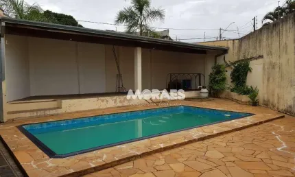 Casa com 3 dormitórios à venda, 387 m² por R$ 600.000,00 - Vila Alto Paraíso - Bauru/SP