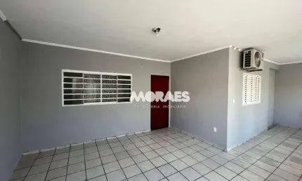 Casa térrea com 4 dormitórios à venda, 164 m² por R$ 360.000 - Jardim Bela Vista - Bauru/SP