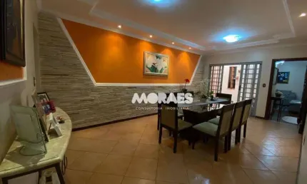 Casa com 3 dormitórios à venda, 195 m² por R$ 550.000,00 - Jardim Ferraz - Bauru/SP