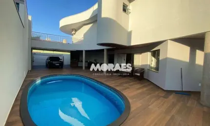 Casa em Alto Padrão com 4 dormitórios à venda, 316 m² por R$ 1.400.000 - Jardim Estoril - Bauru/SP