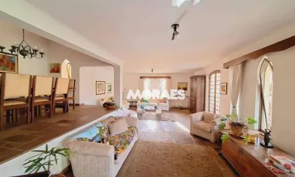 Casa com 4 dormitórios à venda, 540 m² por R$ 1.900.000,00 - Vila Universitária - Bauru/SP