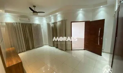 Casa com 3 dormitórios à venda, 153 m² por R$ 685.000,00 - Jardim Aeroporto - Lins/SP