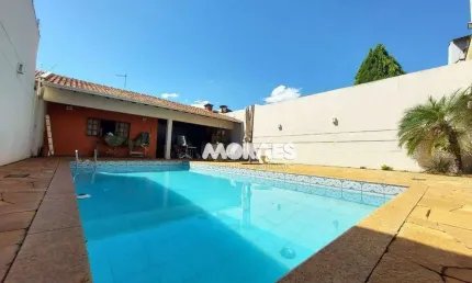 Casa com 3 suítes à venda, 333 m² por R$ 850.000 - Jardim Europa - Bauru/SP