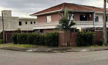 Sobrado com 3 dormitórios à venda, 120 m² por R$ 849.000,00 - Novo Mundo - Curitiba/PR