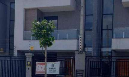 Sobrado com 3 dormitórios à venda, 120 m² por R$ 699.000,00 - Capão da Imbuia - Curitiba/PR