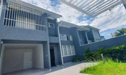 Sobrado com 3 dormitórios à venda, 151 m² por R$ 750.000,00 - Centro - Curitiba/PR