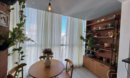 Lindo Apartamento de 03 Quartos/suíte com Varanda e Lazer Clube em Gaivotas!! 