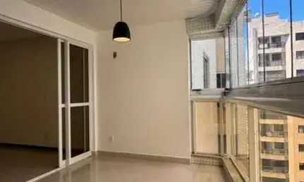 Lindo Apartamento de 03 Quartos em Itapuã com Varanda e Lazer Completo! 