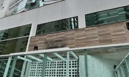Lindo Apartamento de 03 Quartos em Itapuã com Varanda e Lazer Completo! 