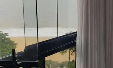 Lindo Apartamento com 03 Quartos´suíte, frente para o mar na Praia de Itaparica!