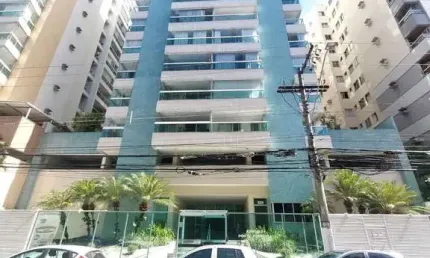 Lindo Apartamento de 03 Quartos/suíte,reformado na primeira  quadra do mar na Praia da Costa!