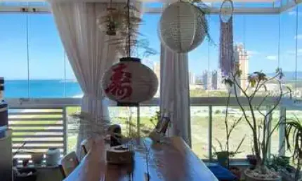 Lindo Apartamento de 03 Quartos na Praia de Itaparica com Varanda e Lazer Completo! 