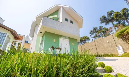 Casa em condomínio fechado com 4 quartos à venda na Rua Adolfo Werneck, 309, Uberaba, Curitiba