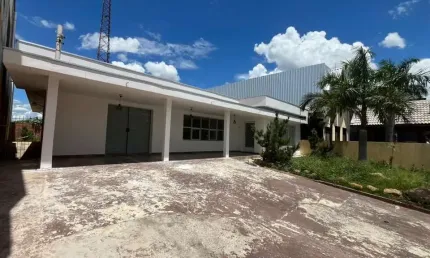 Casa para aluguel, 3 quartos, 2 suítes, 2 vagas, Centro - Boituva/SP