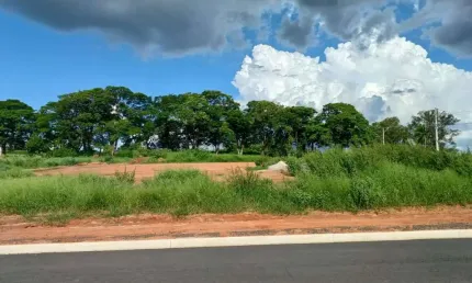 Terreno à venda, 160 m² por R$ 115.000 - Centro - Boituva/SP