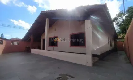 Casa com 3 dorms, Jardim Itapoan, Mongaguá - R$ 380 mil, Cod: 600