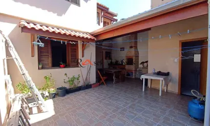 Sobrado com 4 dorms, Praia dos Sonhos, Itanhaém - R$ 600 mil, Cod: 1299