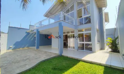 Sobrado com 4 quartos, Nova Itanhaém, Itanhaém - R$ 795 mil, Cod: 1561