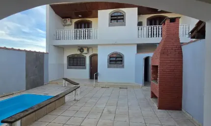 BELÍSSIMO SOBRADO DISPONÍVEL PARA VENDA ÓTIMA LOCALIZAÇÃO, BELA VISTA I GUARATINGUETÁ SP.