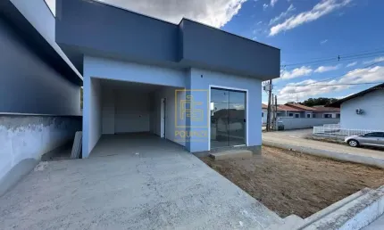 Imóvel aconchegante com churrasqueira na Araponguinhas