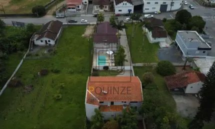 Terreno com 2 casas no coração de timbó - 1 minuto do centro
