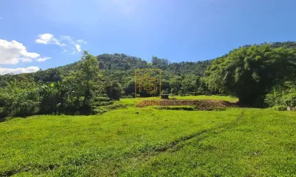 Sítio encantador a poucos minutos do centro de timbó
