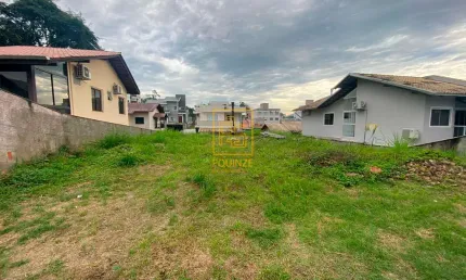 Terreno à venda no Estados, Indaial 
