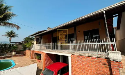 Casa espetacular no rio morto: piscina, área de festa e proximidade aos principais serviços