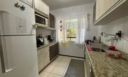Casa com 2 suítes e amplo quintal próxima ao centro de Timbó