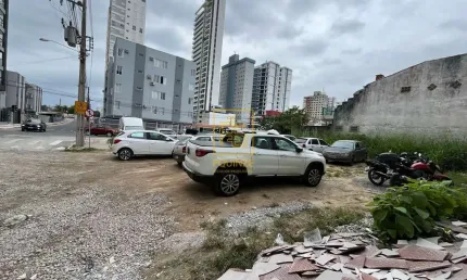 Terreno à venda no Centro, Balneário Piçarras 