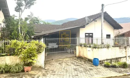 Casa com 4 quartos à venda no Centro, Ascurra 