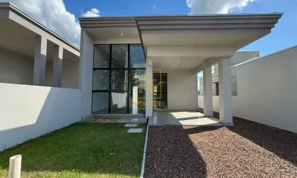 Casa com excelente espaço e localização no bairro estrada das areias