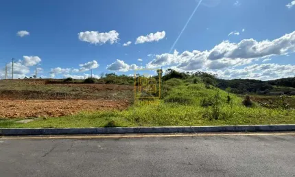 Terreno em loteamento livre de enchentes e próximo à br
