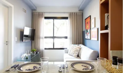 Moderno Apartamento de 1 Quarto no Centro de Curitiba