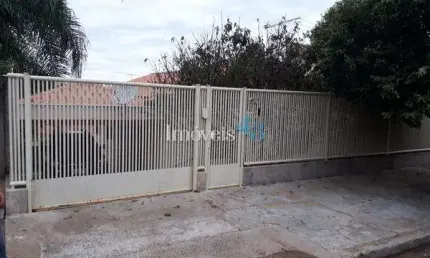 Casa com 2 quartos à venda na Rua Estados Unidos, 467, Centro, Cambé