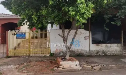 Casa com 4 quartos à venda na Rua Albert Einstein, 148, Industrial, Londrina