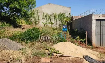 Terreno à venda na Rua Topázio, 03, Conjunto Habitacional Cristal, Cambé