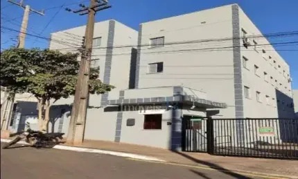 Apartamento com 2 quartos à venda na Rua Otto Gaertner, 781, Centro, Cambé