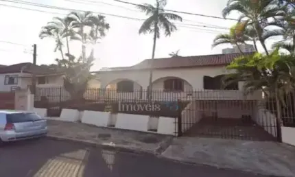 Casa com 3 quartos à venda na Rua Estados Unidos, 648, Centro, Cambé