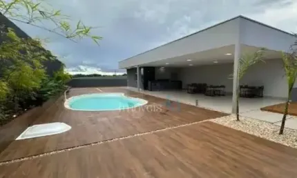 Chácara / sítio com 1 quarto à venda na Rua Ana Amélia Mendes, 48, Residencial das Torres, Cambé