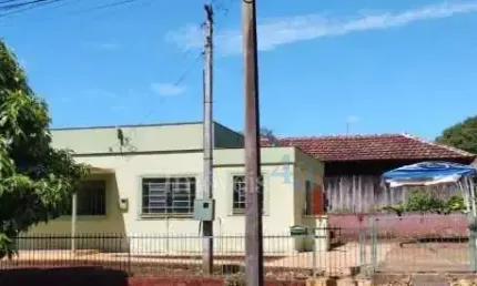 Casa com 2 quartos à venda na Rua Estados Unidos, 2435, Centro, Cambé
